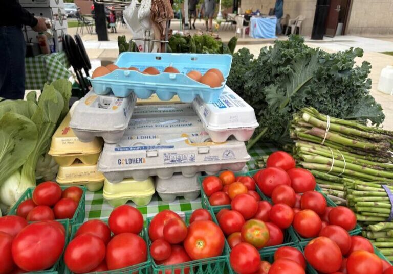 eggs tomatoes veggies